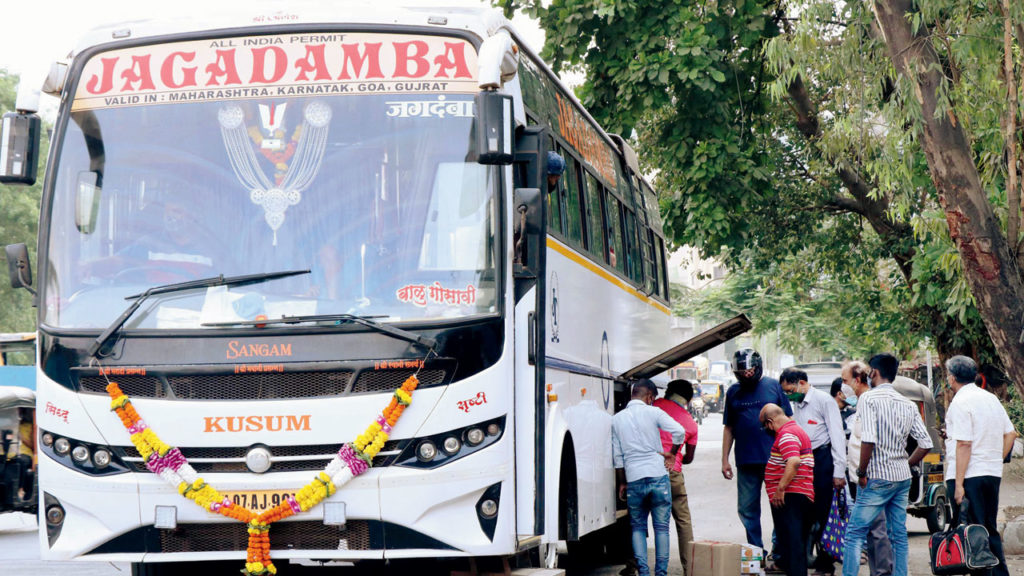 Travellers cross the border on foot or in hired minivans