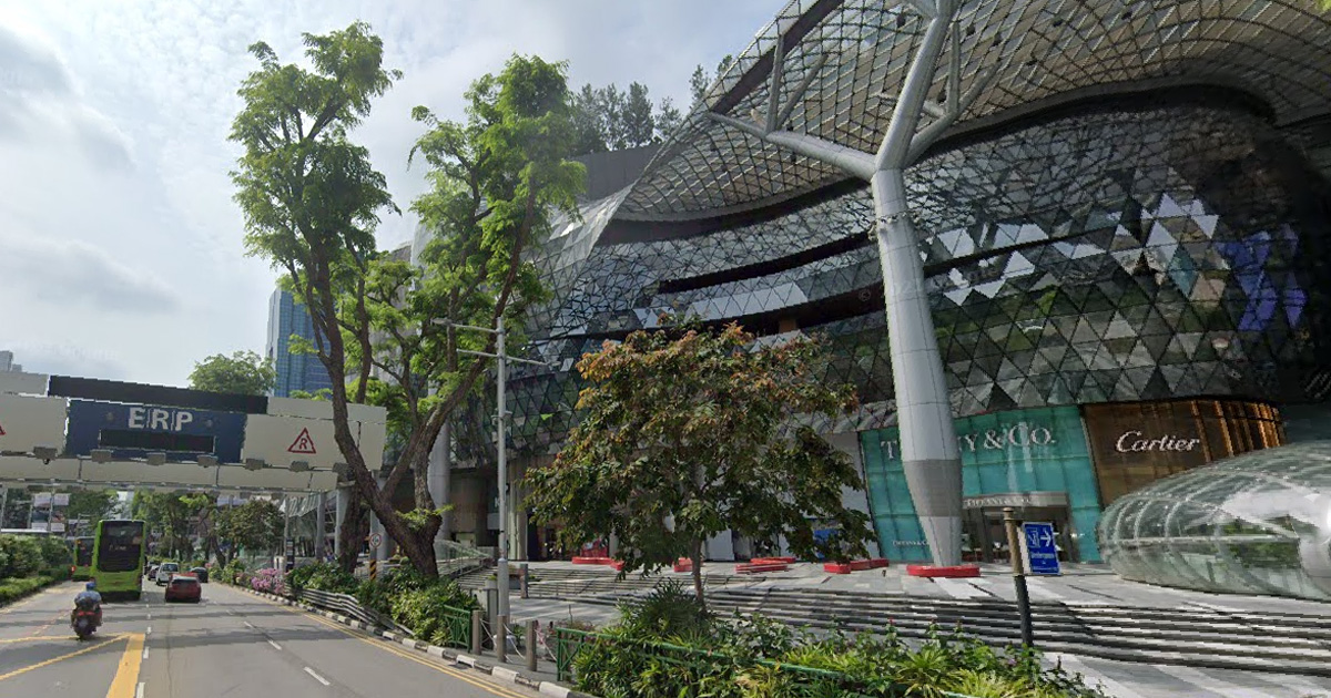 TRAFFIC ARRANGEMENTS AT ORCHARD ON CHRISTMAS EVE, LARGE CROWDS EXPECTED