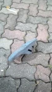 SG couples fighting at HDB leaving a slipper behind