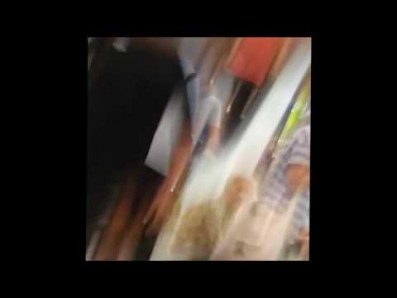 Amos yee Attacked At Jurong Point By Ah Beng(video)