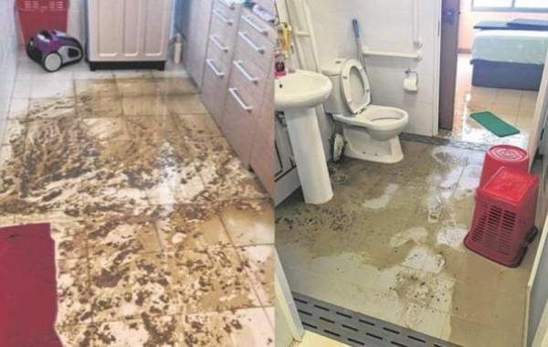 SHIT PIPE BURST IN PUNGGOL HDB. Im trying not to laugh.. sorry..
