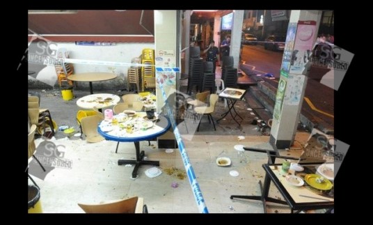 Fight at Geylang Coffeeshop After Smoker Puff At Diner’s Face