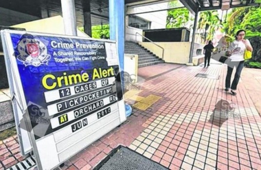 PRC Syndicate Mass Rob Credit Cards at Orchard Road!