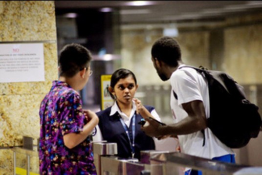 Buyer/Seller beware! New rule at MRT control station.