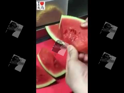 Woman Claim Johor Watermelon Has Plastic In It!!!(Video)