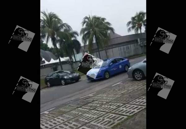 Not Enough Money Pay Taxi, Uncle Give Me Discount Tell Me Keep Rest For Food