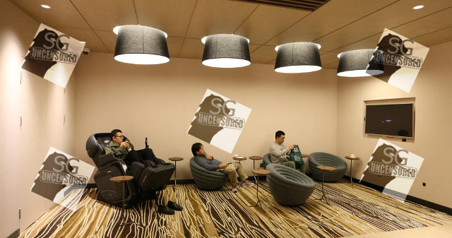 Husband nursery in China shopping mall for them to relax while their wife go shopping