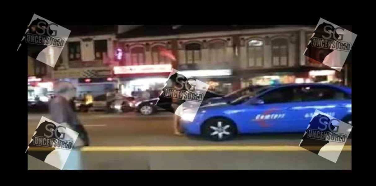Men Strip Naked At Geylang, Too Stress ah?(Video)