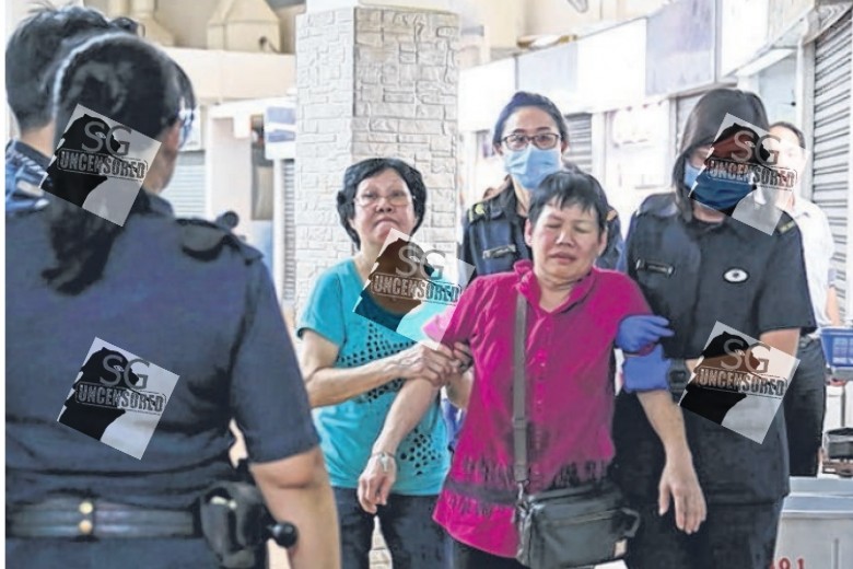 Customer Smash Wonton Mee Auntie With Beer Bottle After Waiting For 30mins
