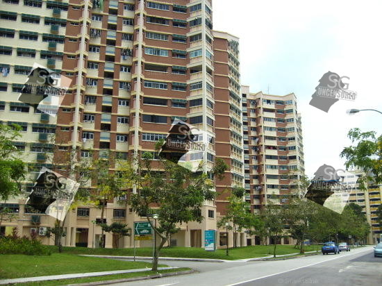 Man in Jurong walk around naked in clear view of his neighbour