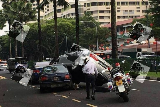 3 Car Accident Out Side Chong Pang Camp. The Insurance For This Sure Power