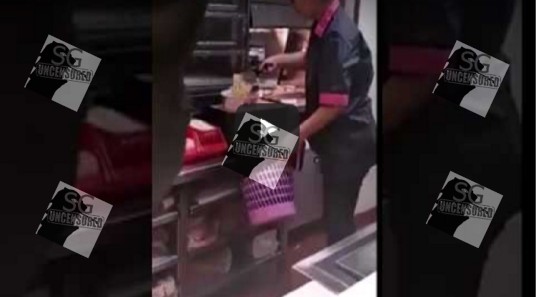 KFC Worker Scoop Leftover Fries From The Trash And SERVE IT?! (VIDEO)