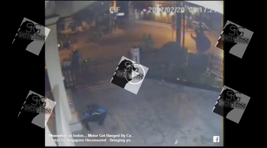 Meanwhile in Indon… Motor Get Banged By Car. Rider Fly Into A House and Died (Video)