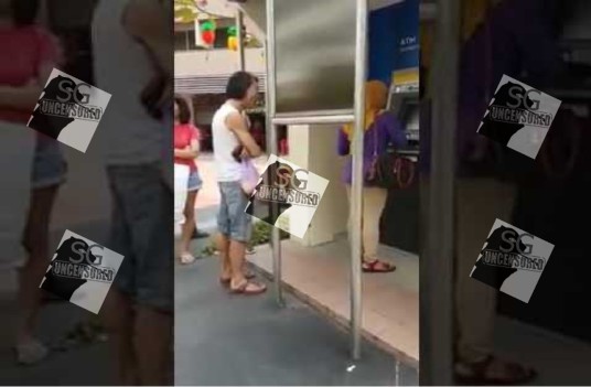 Man Claim He Will Slap Woman In Front For Being Slow At ATM(VIDEO!)