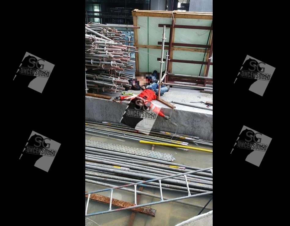 Freak Incident. Worker Falls From Marina One Construction(Video)