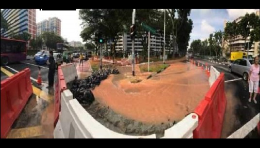 WATER PIPE BURST AT HOUGANG. NOW YOU KNOW WHERE THE 30% GO