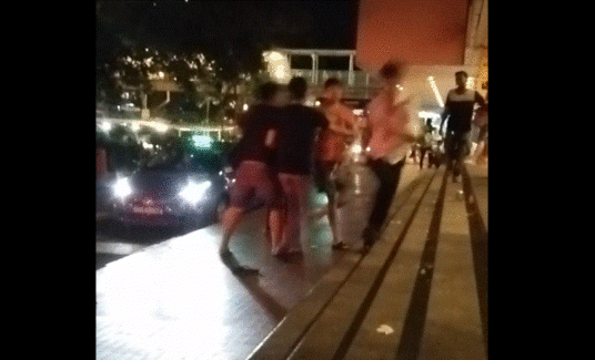 YOUNG ONES AFTER A FEW BEERS BECOME “GANGSTER” AT GOLDEN MILE(VIDEO)