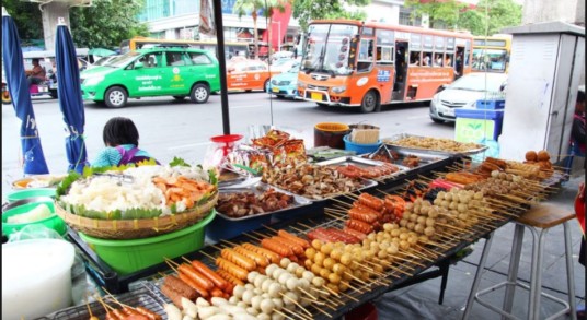 LOVE BANGKOK STREET FOOD? TIME TO SAY GOOD BYE. SHUTDOWN OF ALL STREET STALL BY GOVT!