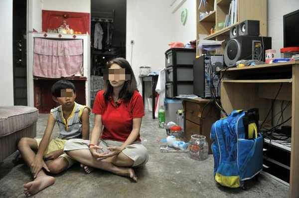 HOW DOES POOR NEEDY S’PORE FAMILIES SURVIVE ON JUST $300 MONTHLY COMCARE AID?