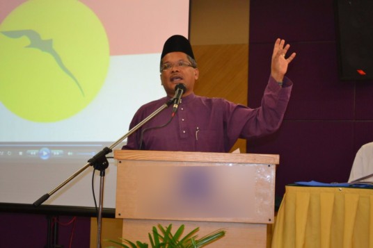 Malaysian MP SAYS ITS OKAY FOR RAPIST TO MARRY THEIR VICTIMS AS EVEN 9 YEARS CAN MARRIAGE!!