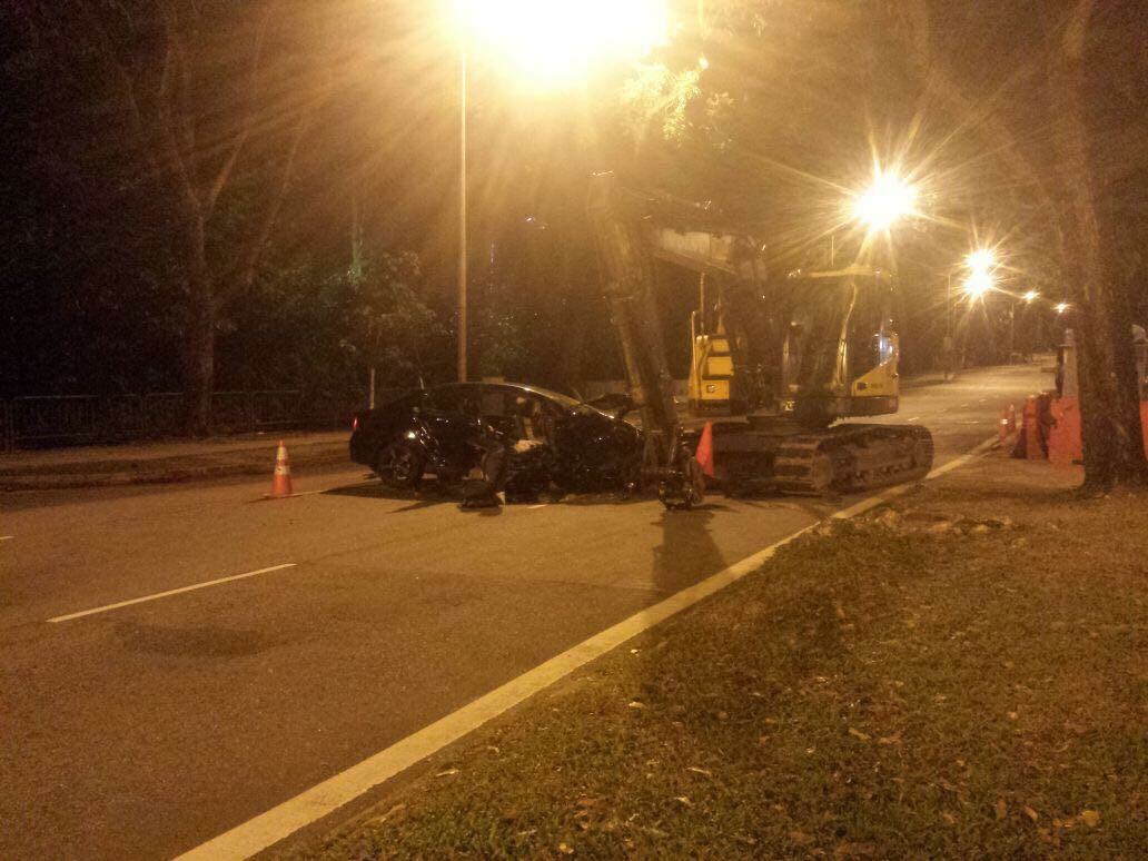 Fatal accident between excavator and saloon car, driver was pronounced dead