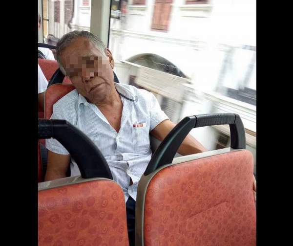 Beware pervert sleeping uncle touch woman in bus