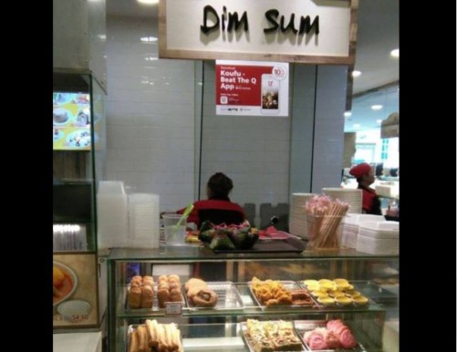 RUDE WOMAN IN KOUFU FOOD COURT NOVENA “CANT SEE I BUSY MA?”