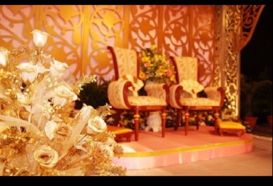 Netizen criticizes the lack of respect for Malay Weddings by attendees!