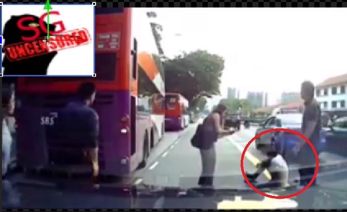 GUY J-WALK AT MACPHERSON ROAD GOT HIT BY VAN!!! (VIDEO)