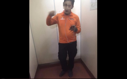 SG GIRL CLAIMS DELIVERY MAN THREATENED to kick her dog EVEN CALLED IT A BITCH!!