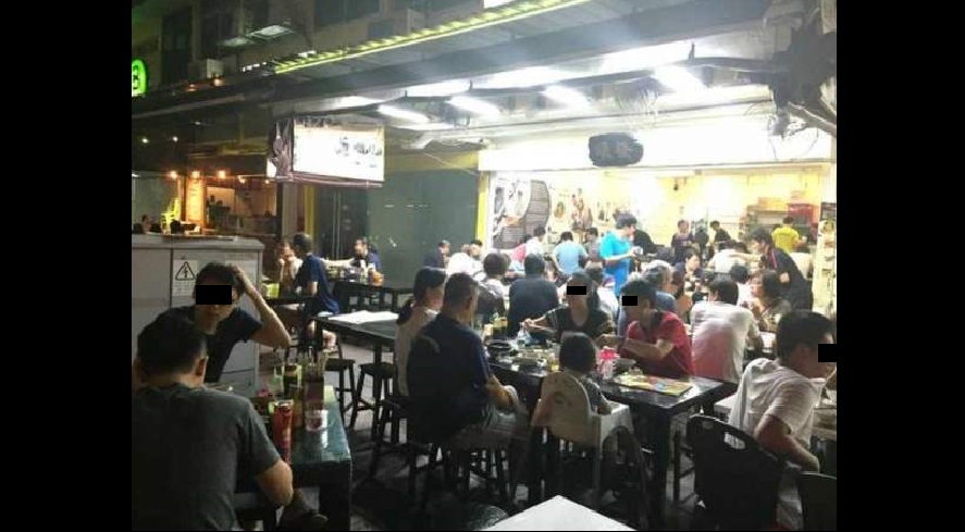 SOON HUAT BAK KU TEH SUSPENDED FOR 2WEEKS BY NEA. CAUGHT PREPARING FOOD ON DIRTY FLOOR
