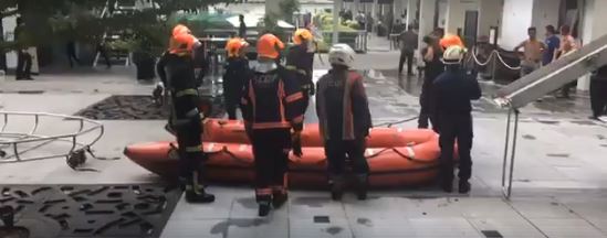 Male body was retrieved from the water @ The Fullerton Bay Hotel