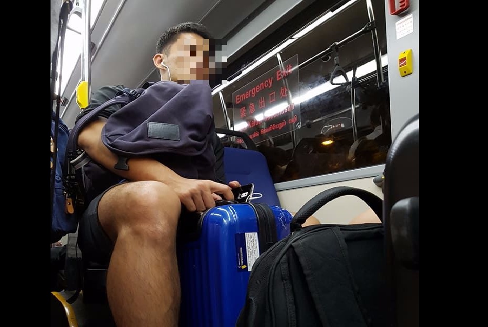 NETIZEN FEELS THAT MAN WITH MANY LUGGAGES SHOULD HAVE TAKEN TAXI INSTEAD!!!