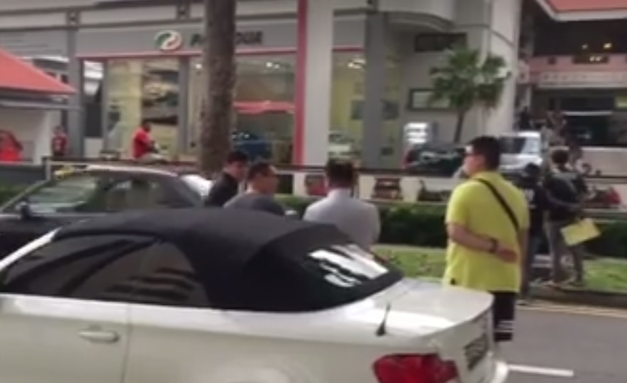 CUSTOMERS DENIED FROM PERODUA UBI SHOWROOM BECAUSE HAVE TATTOO