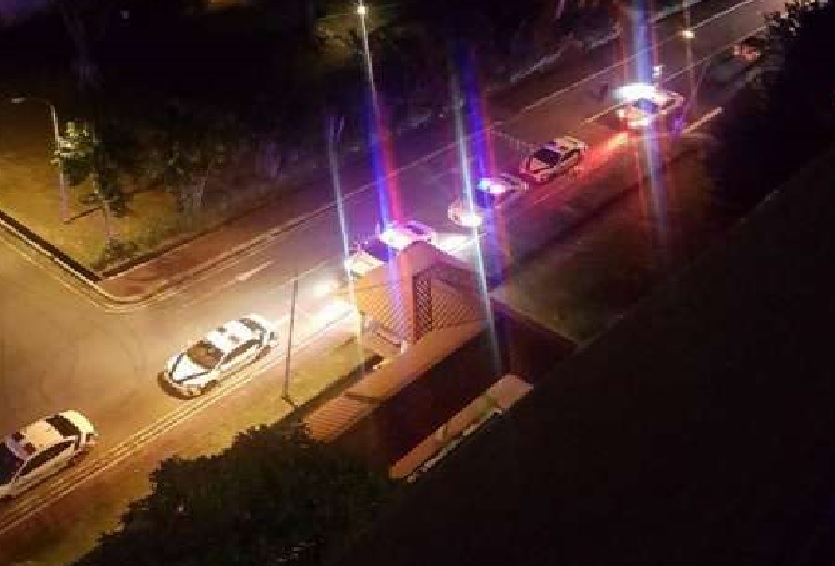 POLICE OFFICERS SEND TO NUH AFTER CAR TRIES ESCAPE ROADBLOCK AND ENDED WITH ACCIDENT!!