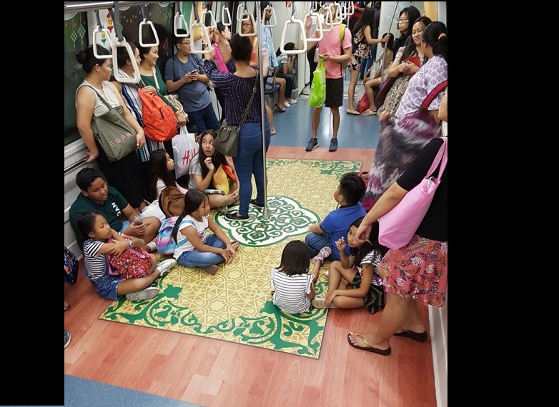 NETIZEN FEELS HEARTWARMING TO SEE THAT KIDS WILL ALWAYS BE KIDS!!