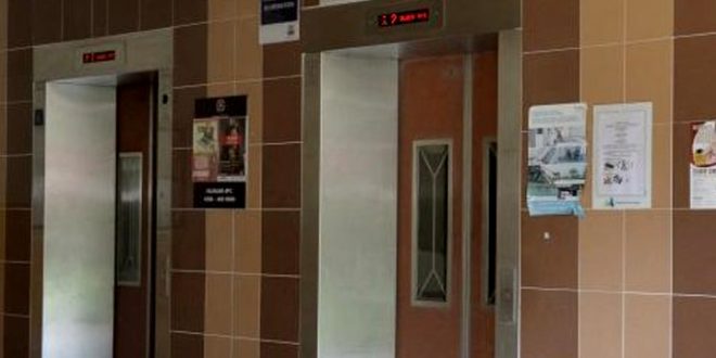 HOUGANG RESIDENTS GET TERRIFIED BY “GHOST LIFT” WHICH ALWAYS STOPS AT LVL 4!!