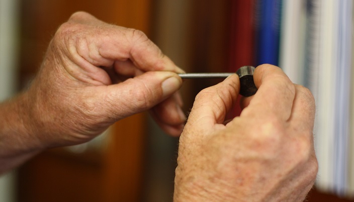 SILENT KILLER INFECTION MAN DIES AFTER SCRATCHING HIMSELF ON NAIL!!