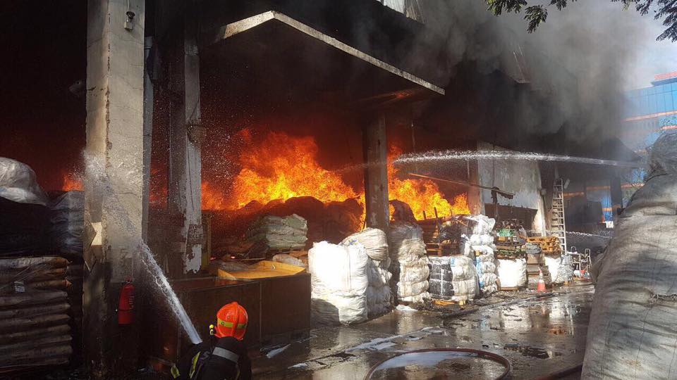 WORKER @ TUAS FIRE HAD 90% BURNT TO HIS BODY!