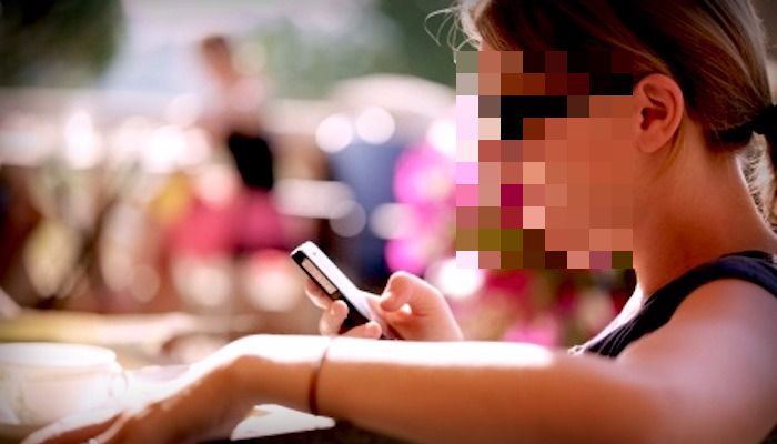 MY GF SEND ME A SEXY TEXT TO MY DAD’S NUMBER THINKING IT WAS ME!