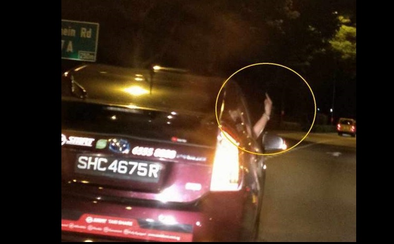 SMRT DRIVER GIVES THE FINGER. THINK HE DONT WANT WORK ALREADY