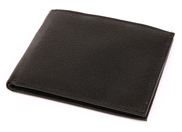 OWNER’ WALLET LOST IN YISHUN, DESPERATELY WANTS TO GET IT BACK!!