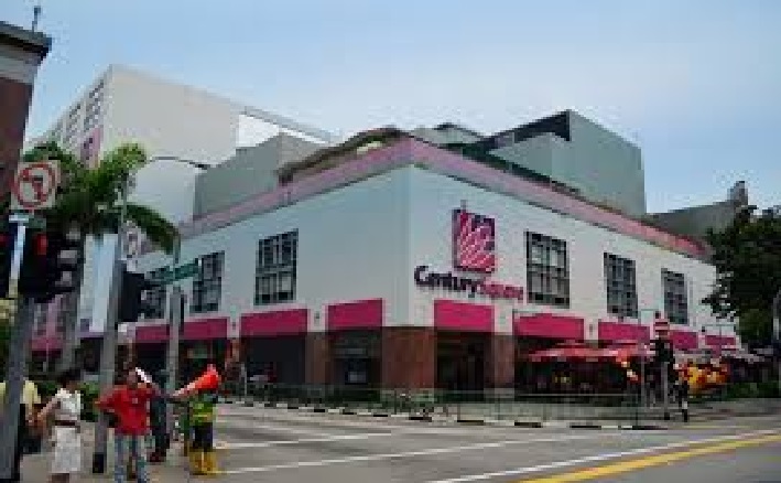 COUNTER USED THE F WORD ON LADY AT A FAST FOOD JOINT @ CENTURY SQUARE!