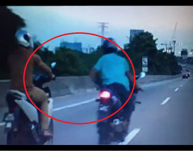 MOTORCYCLIST WITH BAGS BEWARE IN JB! SEE HOW FAST THEY CAN ROB U (VIDEO)