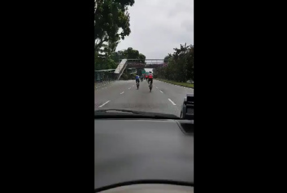 CYCLISTS THINK THE ROAD IS THEIR FATHERS ROAD (VIDEO)