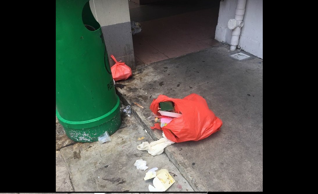 INCONSIDERATE NEIGHBOURS THROW RUBBISH OUT OF THEIR HOME @ Havelock Rd