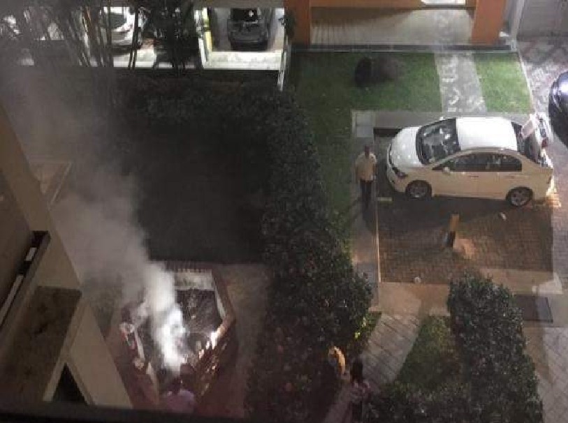 RESIDENTS AT BUKIT MERAH COMPLAINS ABOUT EXCESSIVE INCENSE BURNING