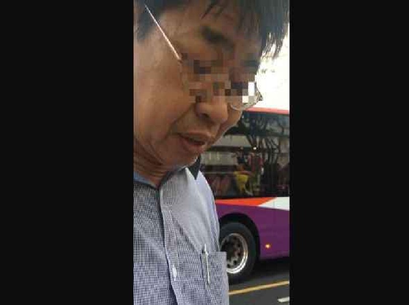 UNCLE FILM GIRLS @ BEDOK. DELETES PHONE CONTENTS AFTER GETTING CAUGHT!!