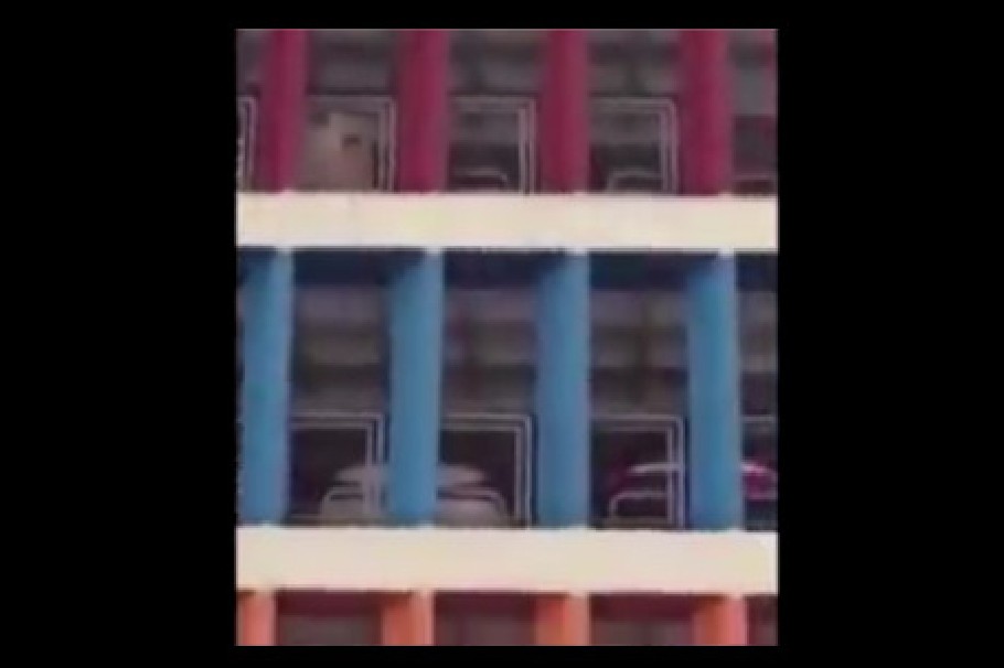 PRC COUPLE HAVING QUARREL UNTIL WANT PLAY SUICIDE. (VIDEO)