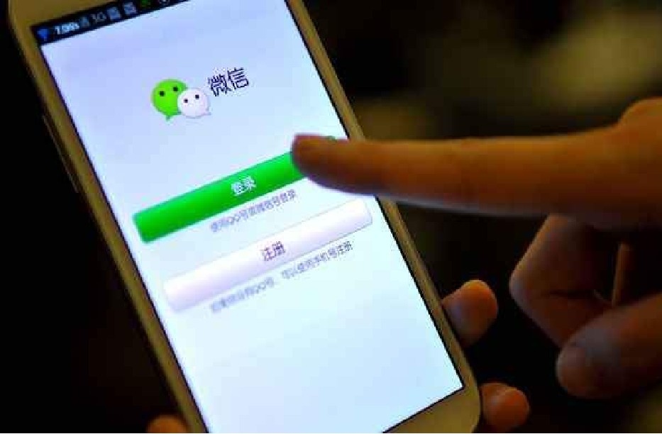 SG WOMAN LOOKING FOR HER CHARMING PRINCE FROM WECHAT